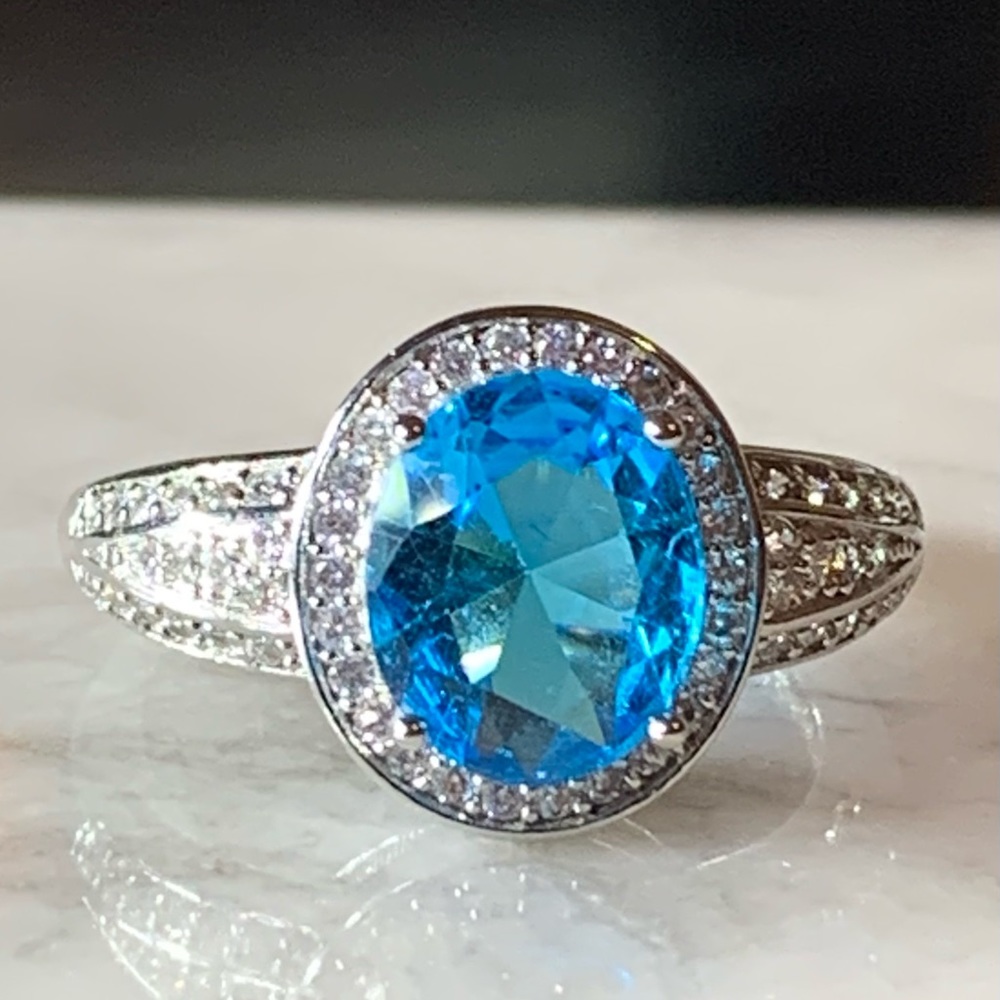 💎Blue Topaz💎 Set in Sterling Silver Ring